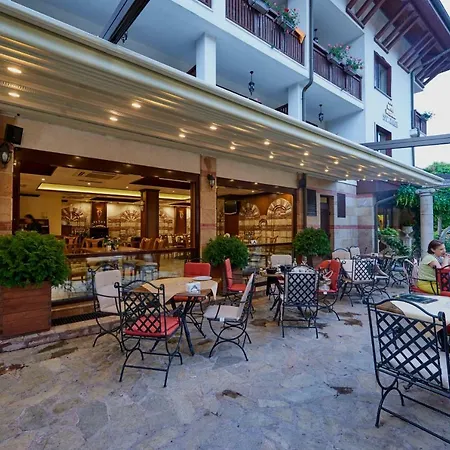 מלון Saint John Baptist 4*