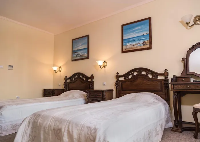 Saint John Baptist 4*