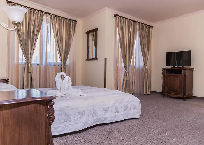 Saint John Baptist 4*